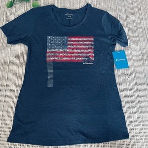 Columbia women’s The great flag short sleeve top American flag graphic XS